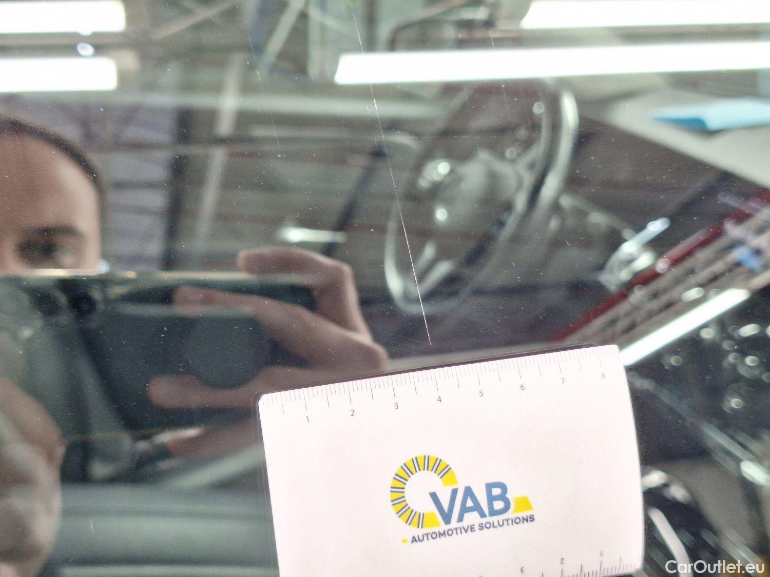  Mercedes  GLB Mercedes,  '19, Mercedes-Benz   180 d Business Solution 5d #39