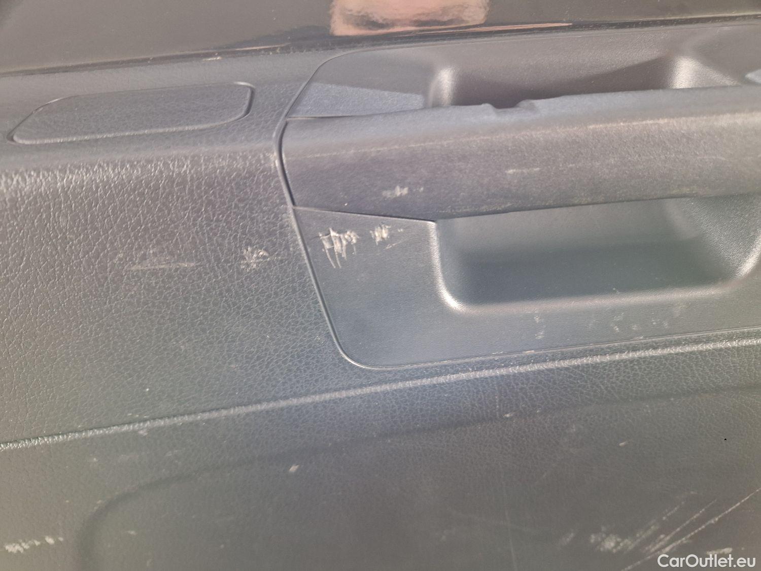  Mercedes  GLB Mercedes,  '19, Mercedes-Benz   180 d Business Solution 5d #44