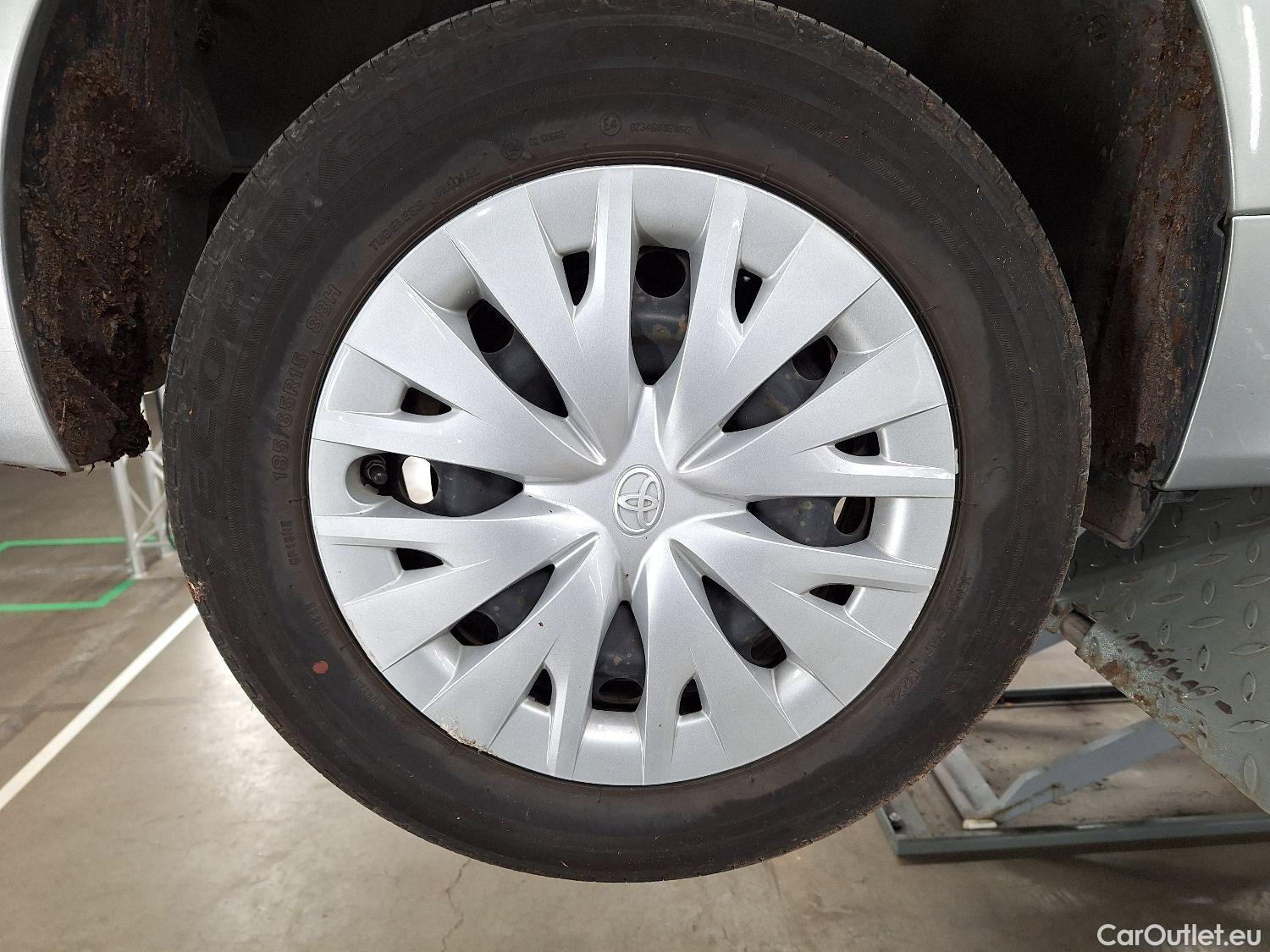  Toyota  Yaris Toyota,  '20, Toyota  1.5 VVT-i Hybrid Dynamic e-CVT 5d #15