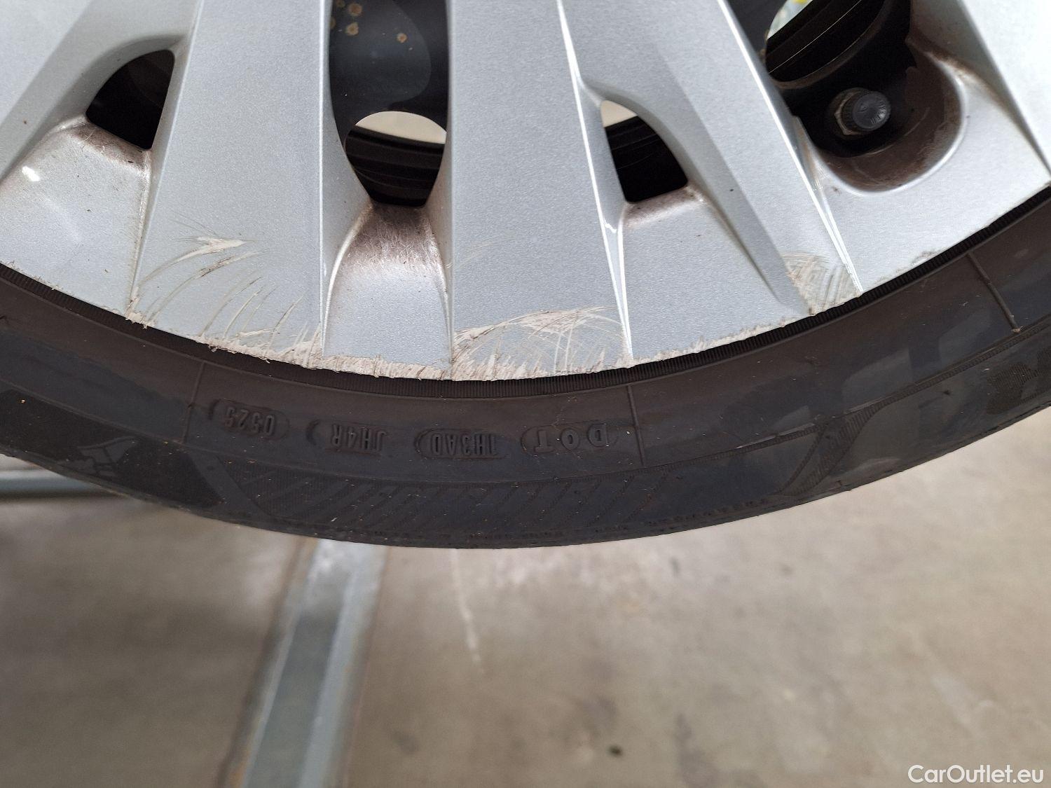  Toyota  Yaris Toyota,  '20, Toyota  1.5 VVT-i Hybrid Dynamic e-CVT 5d #14