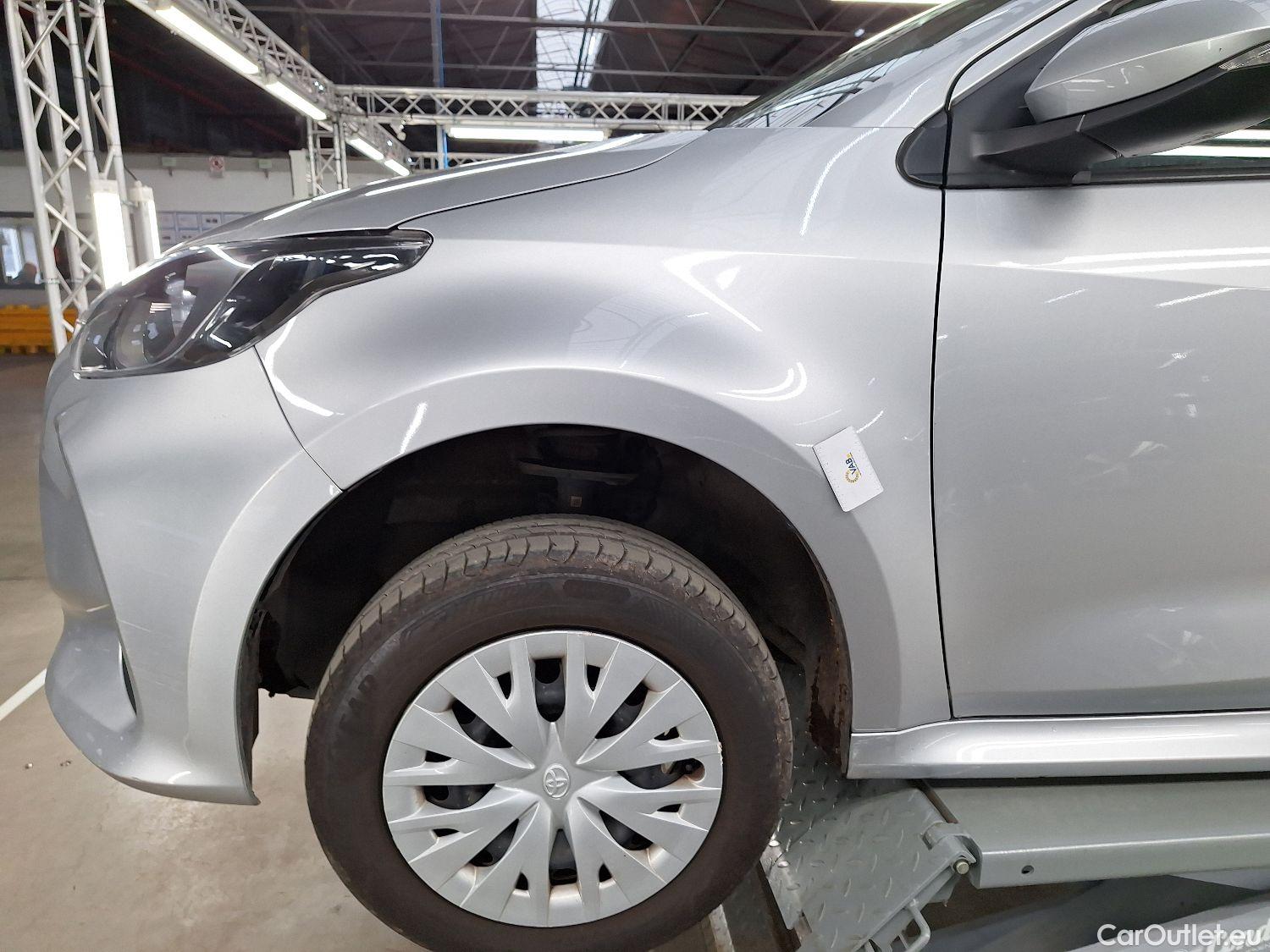  Toyota  Yaris Toyota,  '20, Toyota  1.5 VVT-i Hybrid Dynamic e-CVT 5d #37