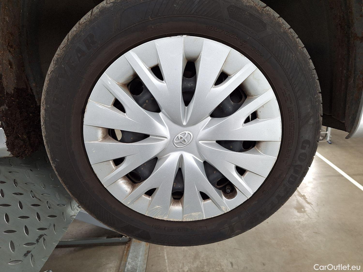  Toyota  Yaris Toyota,  '20, Toyota  1.5 VVT-i Hybrid Dynamic e-CVT 5d #13