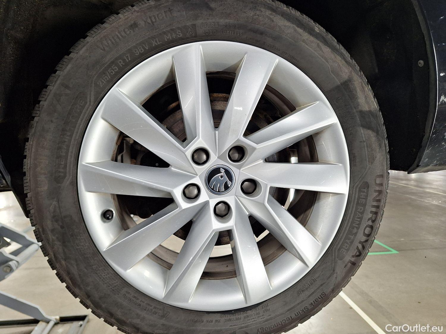  Skoda  Superb Skoda,  C FL'19 PHEV, Skoda  Combi 1.4 TSI iV 160kW DSG6 Clever 5d #5