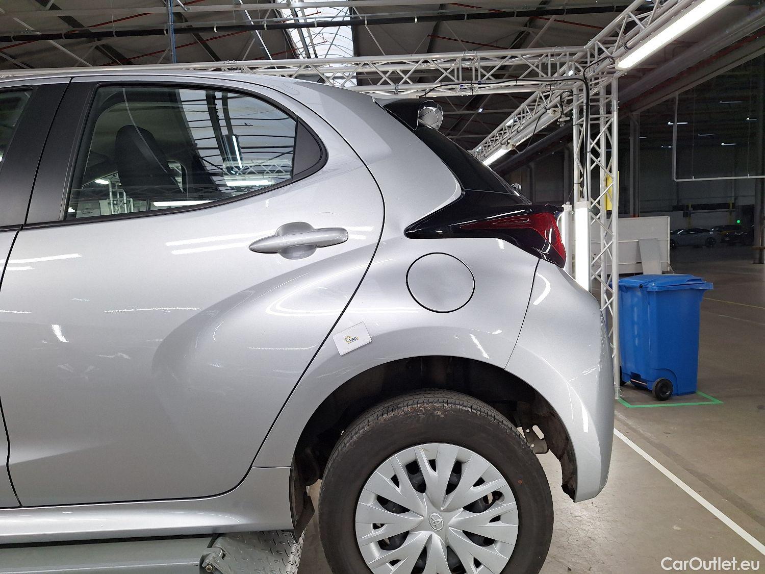  Toyota  Yaris Toyota,  '20, Toyota  1.5 VVT-i Hybrid Dynamic e-CVT 5d #32