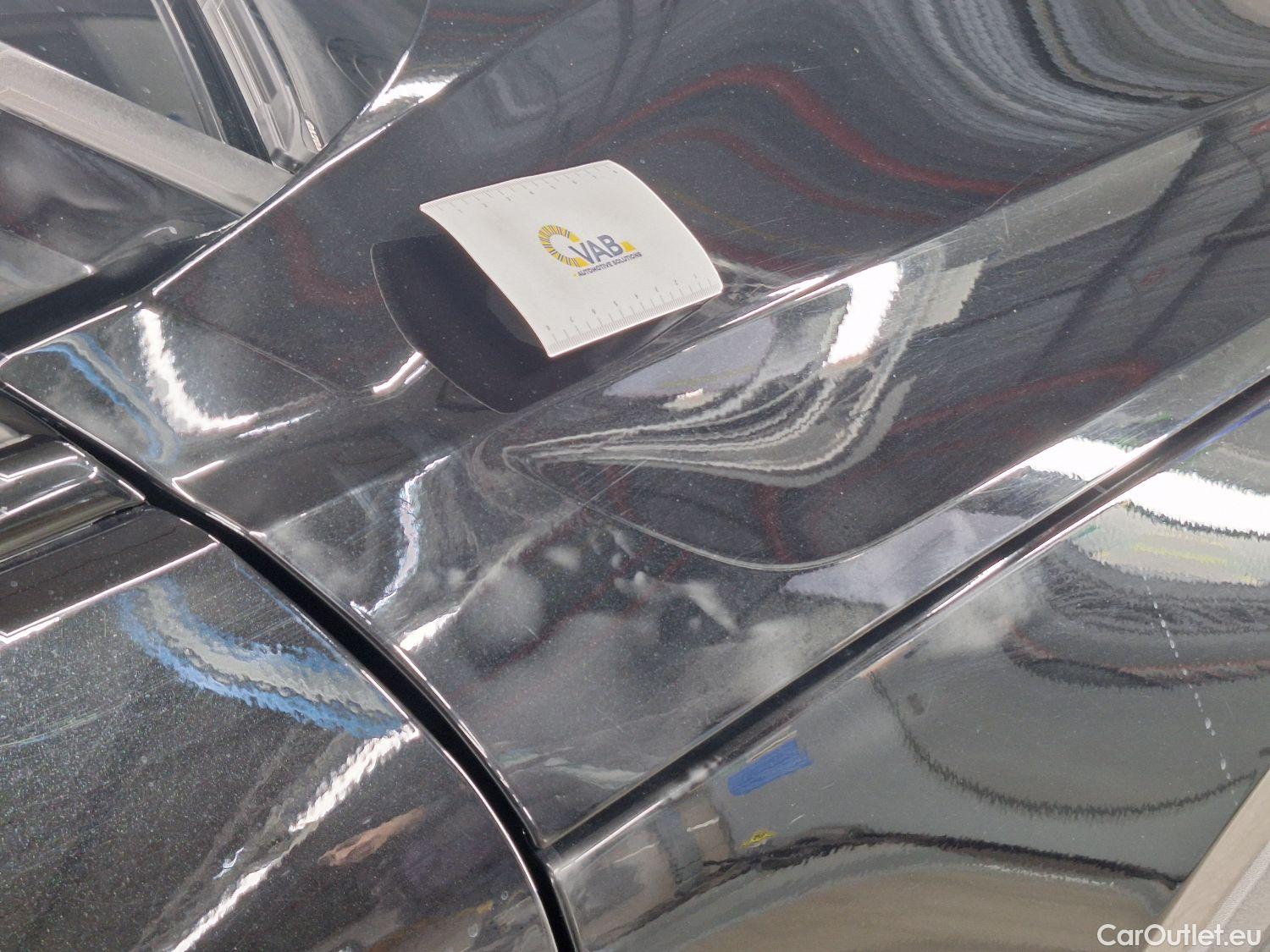  Volvo  XC 40 Volvo, XC40 '17, Volvo XC40 T5 Twin Engine R-Design 5d #39