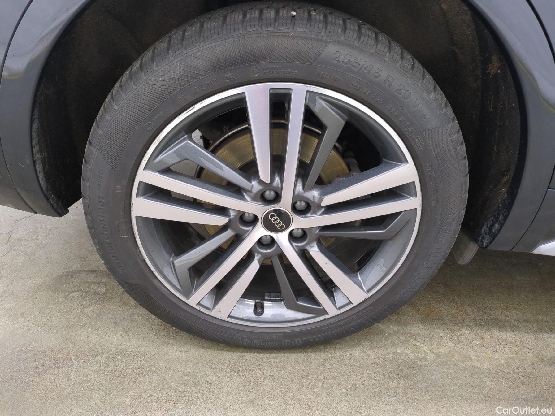  Audi  Q5 AUDI  / 2020 / 5P / SUV 50 TFSI e 299 QTT S TRONIC 7 AVUS #9