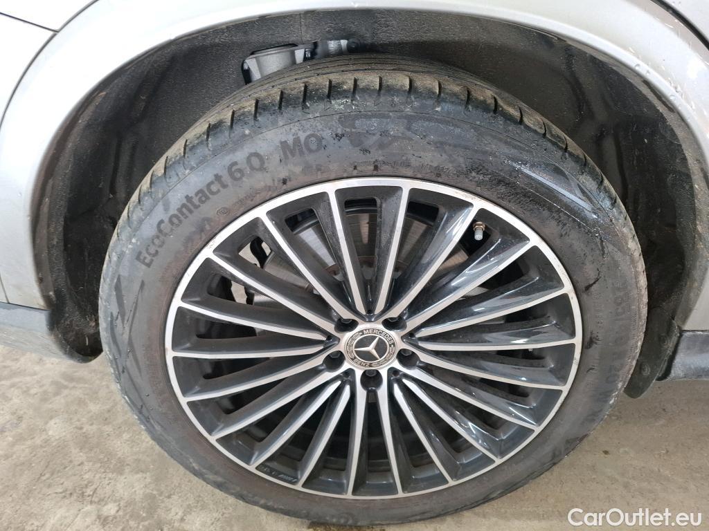  Mercedes  GLC MERCEDES-BENZ  / 2022 / 5P / SUV  400 e AMG Line 4MATIC #19