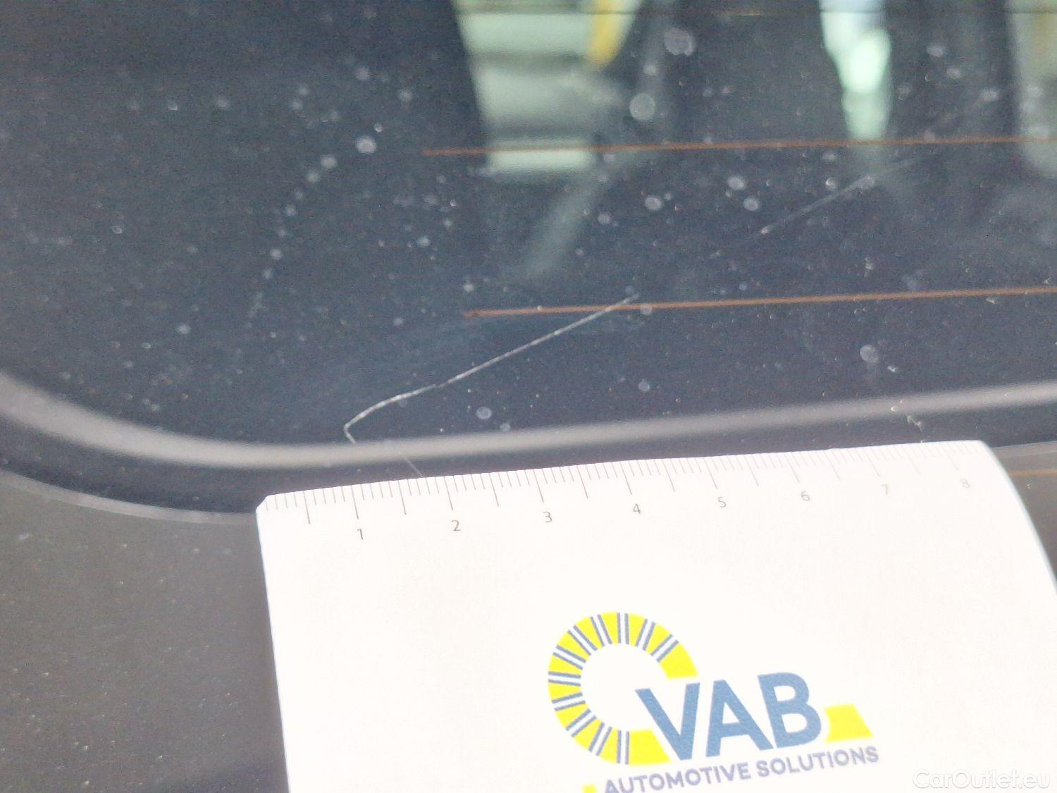  Volvo  XC 40 Volvo, XC40 '17, Volvo XC40 T5 Twin Engine R-Design 5d #35