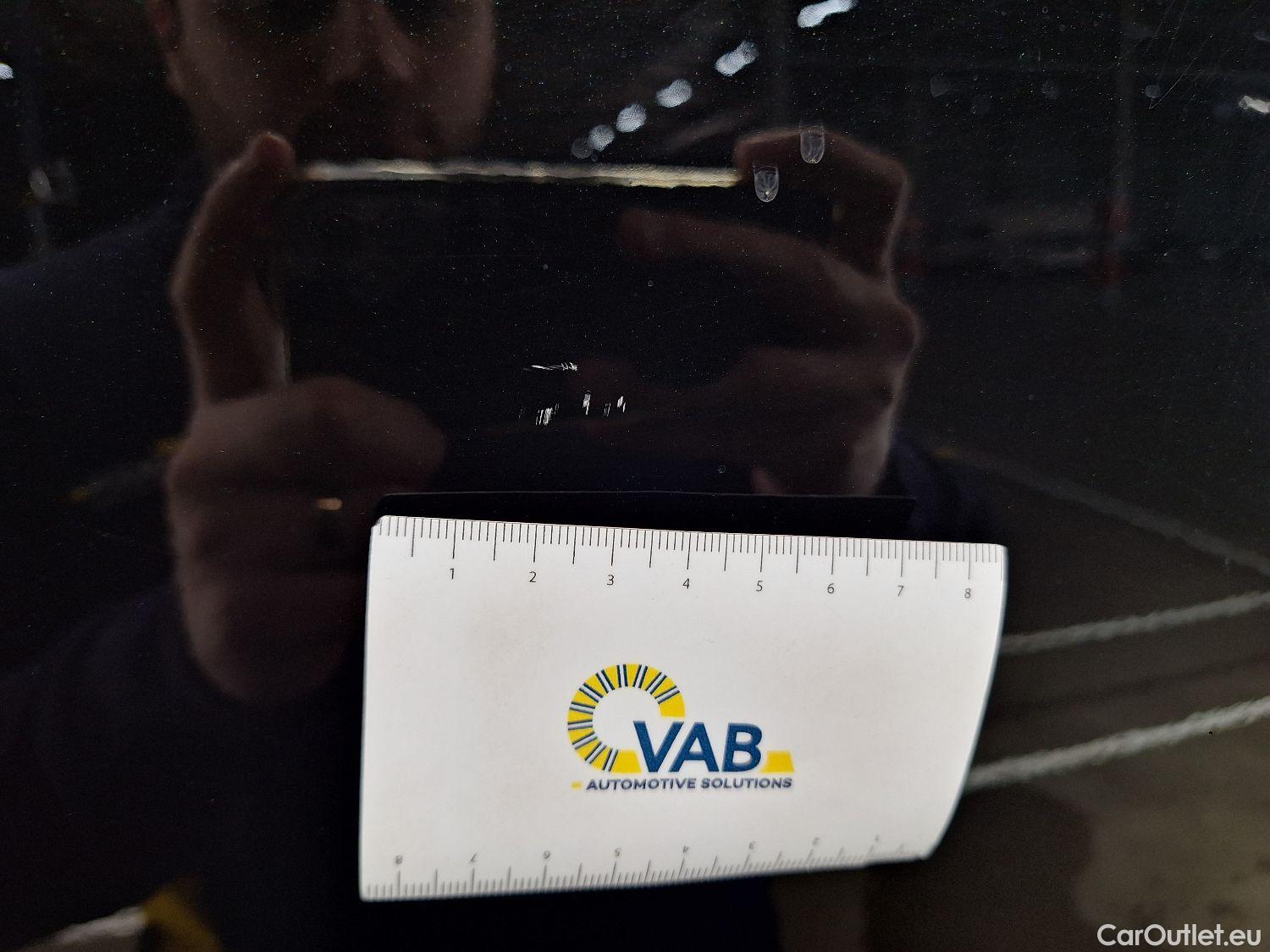  Volvo  XC 40 Volvo, XC40 '17, Volvo XC40 T5 Twin Engine R-Design 5d #27