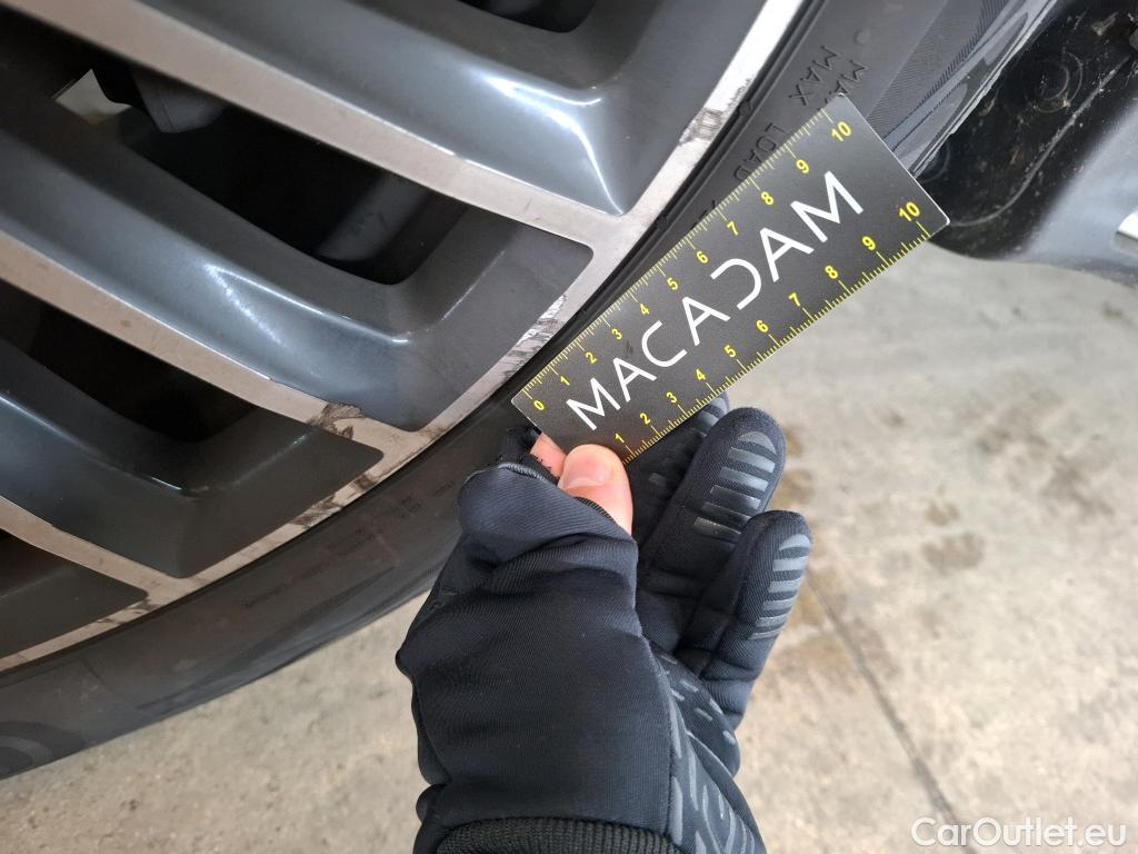  Mercedes  GLC MERCEDES-BENZ  / 2022 / 5P / SUV  400 e AMG Line 4MATIC #15