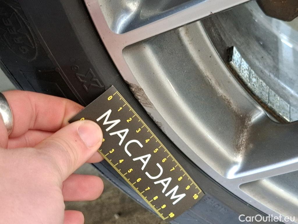  Mercedes  G-Klasee MERCEDES-BENZ GLC Coupe / 2019 / 5P / Coupé GLC 220 d AMG Line Launch Edition 4Matic #8