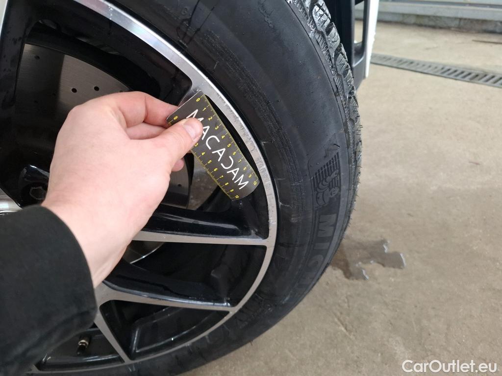  Mercedes  G-Klasee MERCEDES-BENZ GLC Coupe / 2019 / 5P / Coupé 2.0 GLC 300 E AMG LINE 4MATIC #7