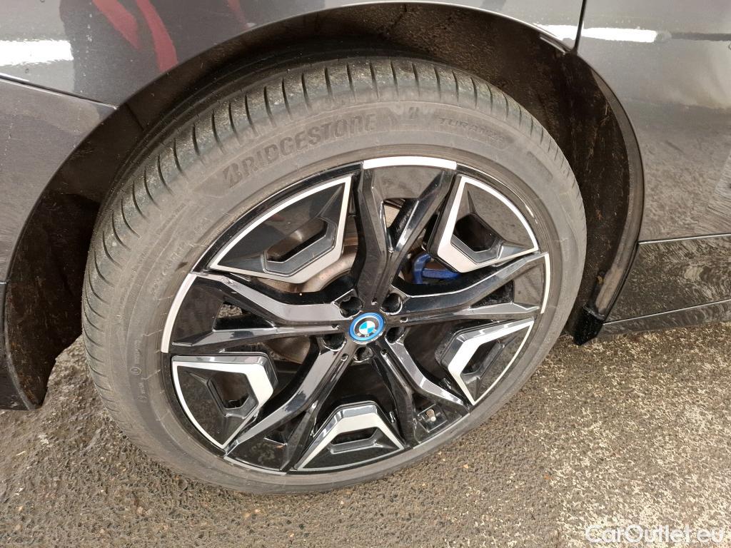  Bmw  iX Série  50 xDrive 111kWh BVA #24