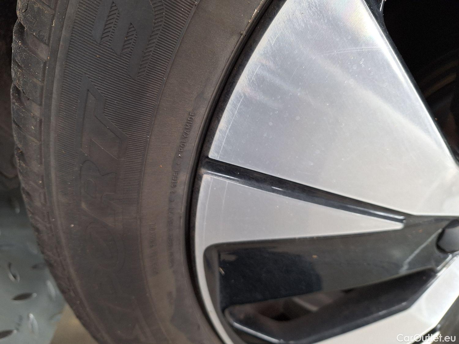  Volvo  XC 40 Volvo, XC40 '17, Volvo XC40 T5 Recharge Geartronic Inscription Expr #4