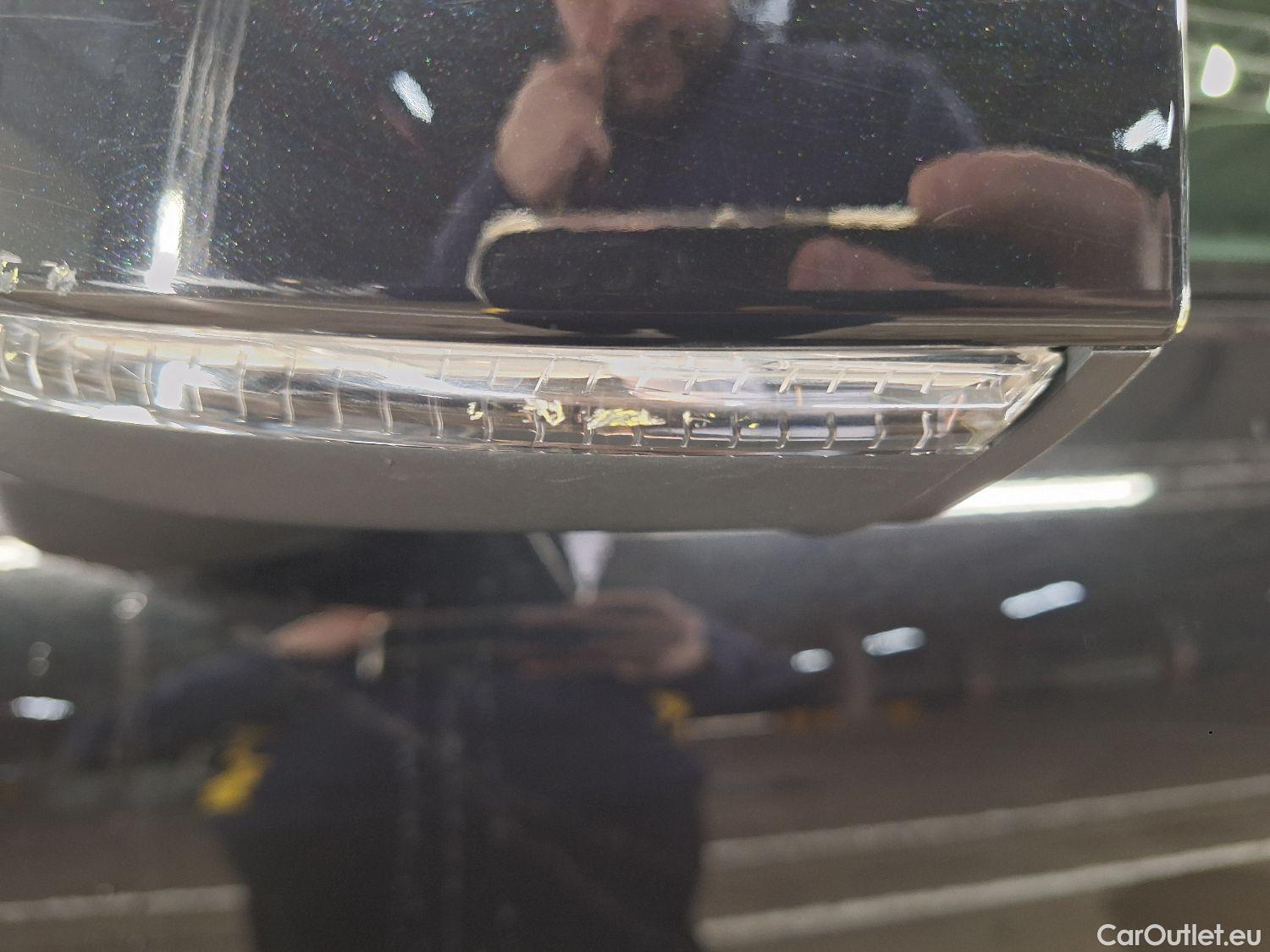  Volvo  XC 40 Volvo, XC40 '17, Volvo XC40 T5 Twin Engine R-Design 5d #37