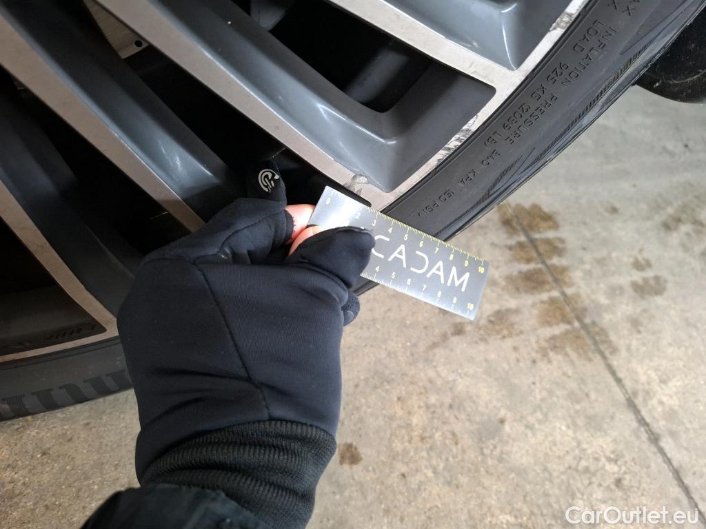  Mercedes  GLC MERCEDES-BENZ  / 2022 / 5P / SUV  400 e AMG Line 4MATIC #17