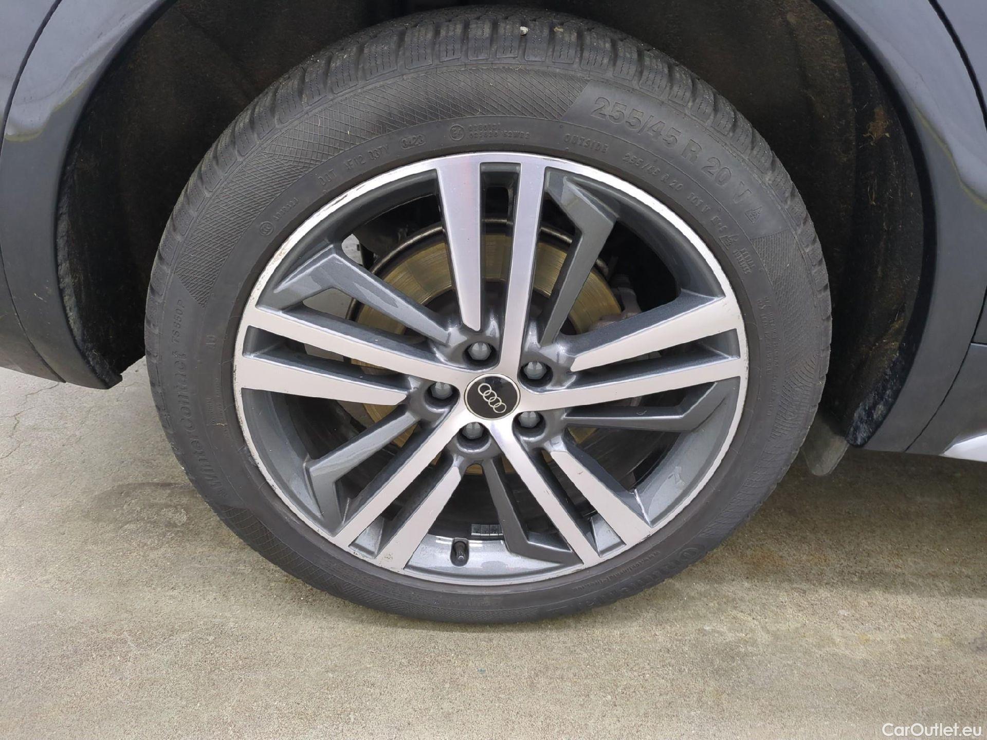  Audi  Q5 AUDI  / 2020 / 5P / SUV 50 TFSI e 299 QTT S TRONIC 7 AVUS #8