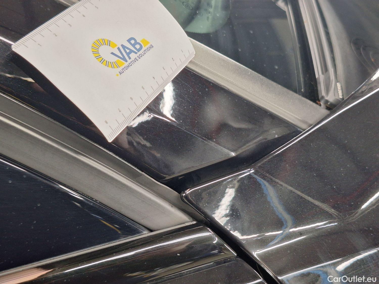  Volvo  XC 40 Volvo, XC40 '17, Volvo XC40 T5 Twin Engine R-Design 5d #45