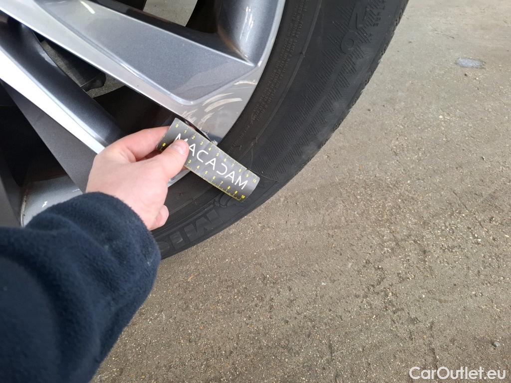  Mercedes  G-Klasee MERCEDES-BENZ GLE / 2019 / 5P / SUV GLE 350 e 4MATIC Avantgarde Line #20