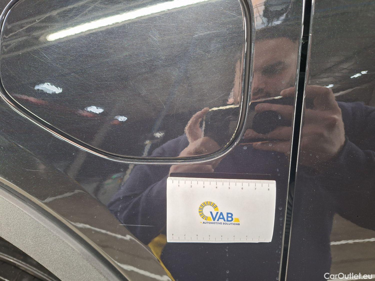  Volvo  XC 40 Volvo, XC40 '17, Volvo XC40 T5 Twin Engine R-Design 5d #29