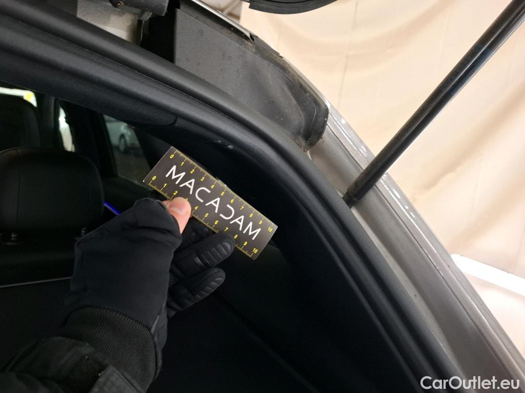  Mercedes  GLC MERCEDES-BENZ  / 2022 / 5P / SUV  400 e AMG Line 4MATIC #24