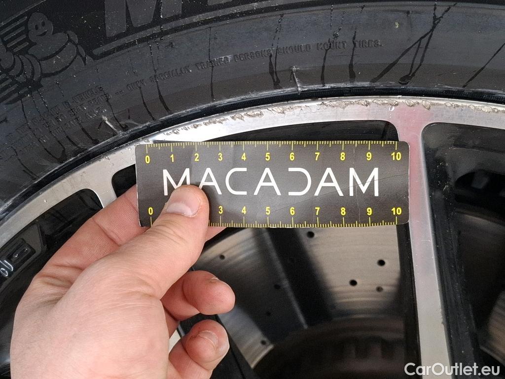  Mercedes  G-Klasee MERCEDES-BENZ GLC Coupe / 2019 / 5P / Coupé 2.0 GLC 300 E AMG LINE 4MATIC #3