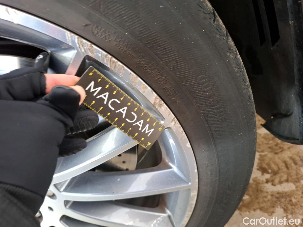  Mercedes  G-Klasee MERCEDES-BENZ GLE / 2020 / 5P / SUV GLE 350 de 4MATIC AMG Line #27