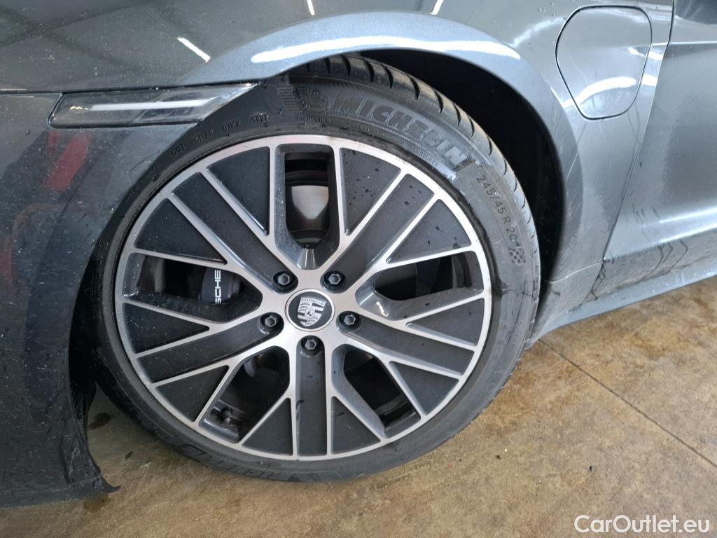  Porsche  Taycan  93kWh BVA #1