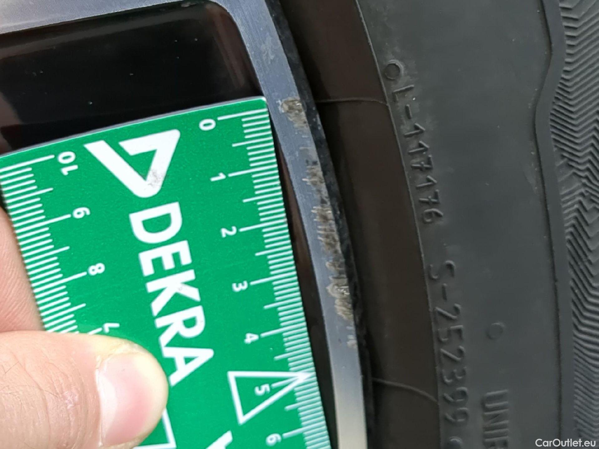  Volvo  XC90  R-Design Recharge Plug-In Hybrid AWD 2.0 T8 Twin Engine #10