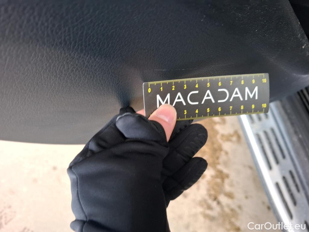  Mercedes  G-Klasee MERCEDES-BENZ GLE / 2020 / 5P / SUV GLE 350 de 4MATIC AMG Line #76