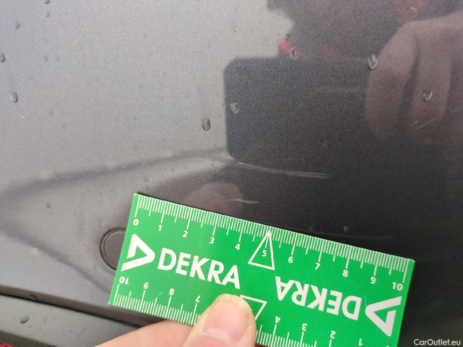  Tesla  Model Y TESLA  / 2020 / 5P / SUV Long Range Dual Motor AWD #40