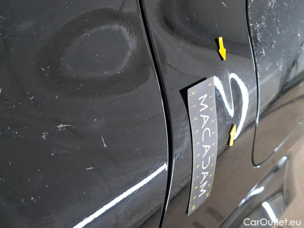  Mercedes  G-Klasee MERCEDES-BENZ GLE / 2020 / 5P / SUV GLE 350 de 4MATIC AMG Line #10