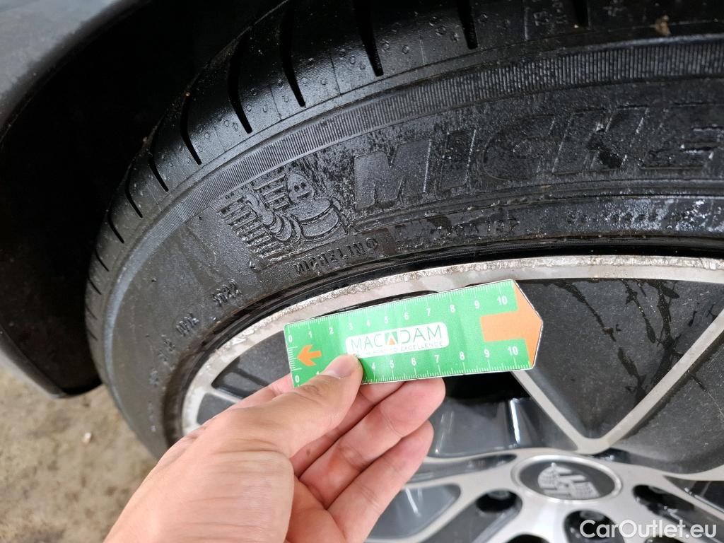  Porsche  Taycan  93kWh BVA #14