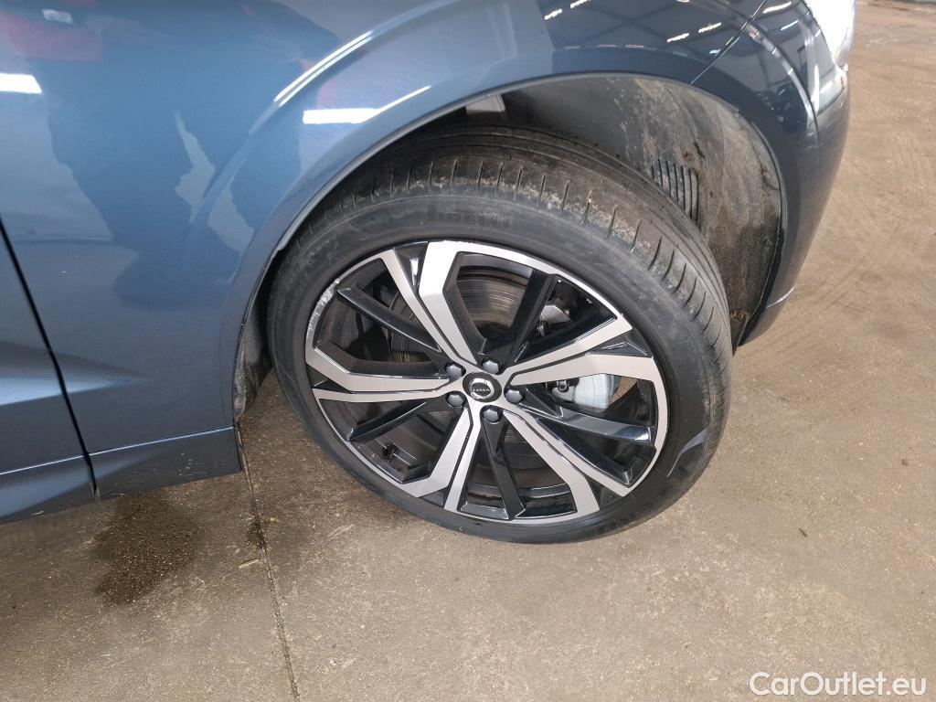  Volvo  XC60 VOLVO  / 2021 / 5P / SUV Recharge T6 350 GT 8 Ultimate Style Dark #13