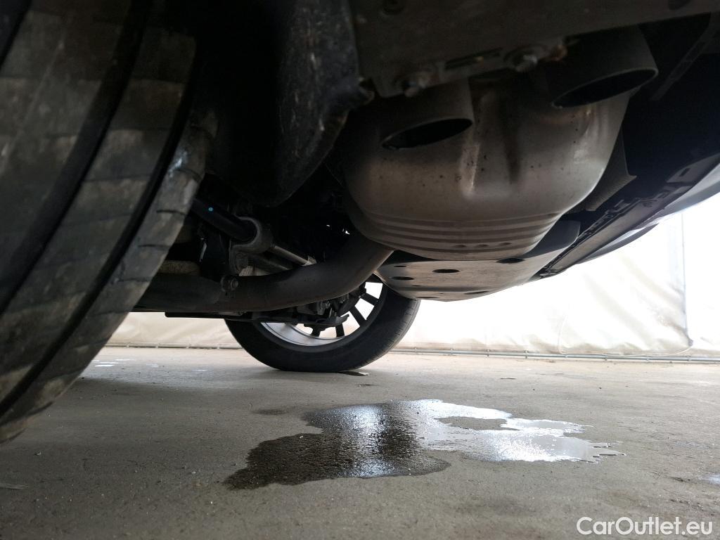  Mercedes  G-Klasee MERCEDES-BENZ GLE / 2020 / 5P / SUV GLE 350 de 4MATIC AMG Line #60