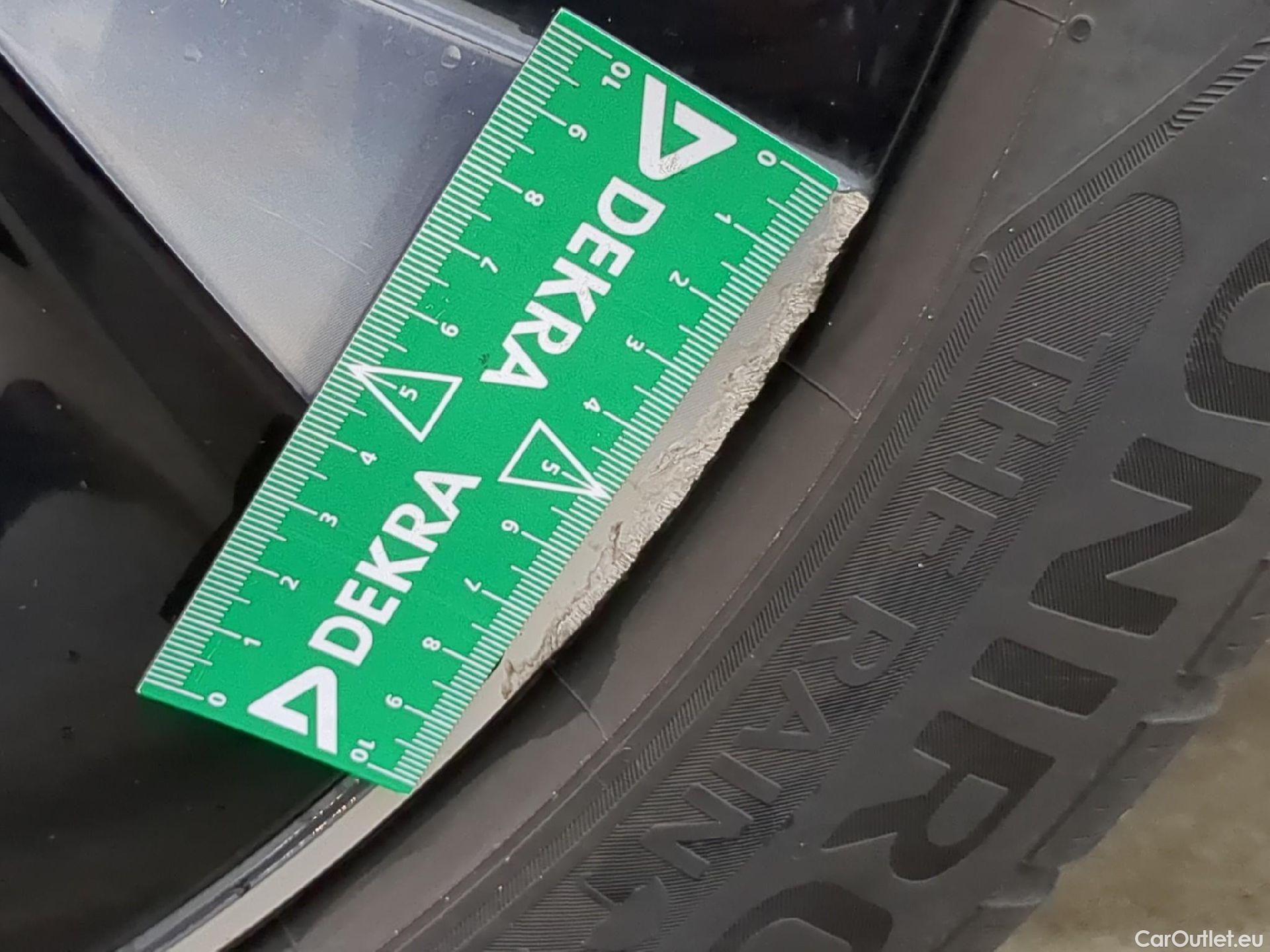  Volvo  XC90  R-Design Recharge Plug-In Hybrid AWD 2.0 T8 Twin Engine #8