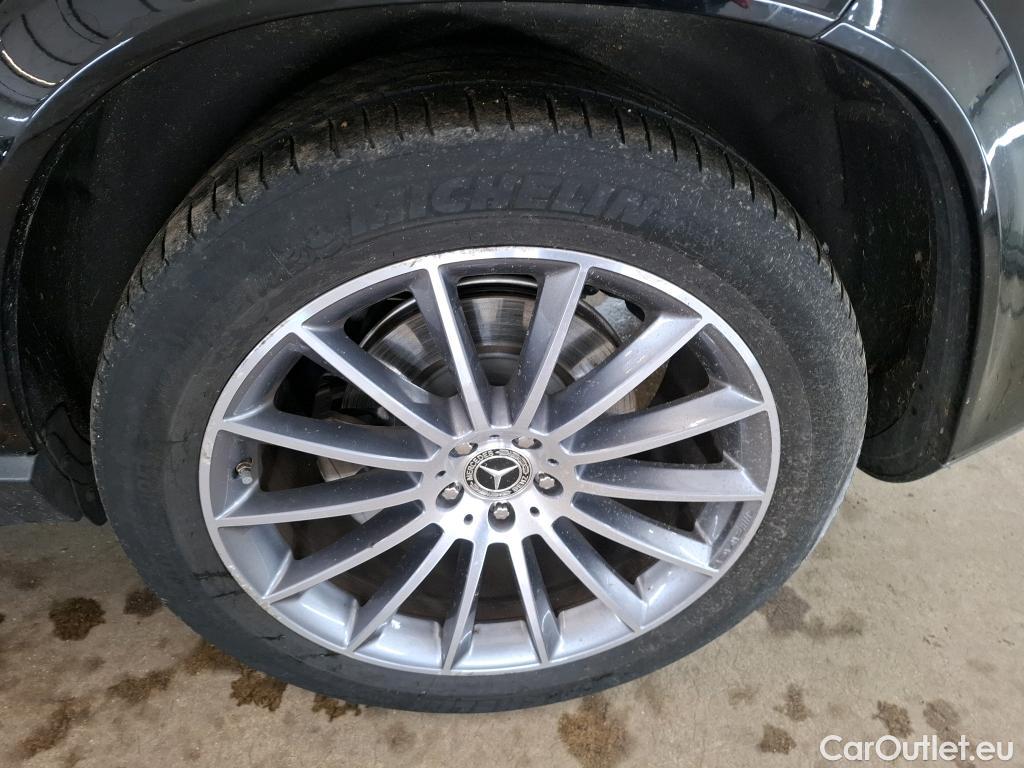  Mercedes  G-Klasee MERCEDES-BENZ GLE / 2020 / 5P / SUV GLE 350 de 4MATIC AMG Line #41