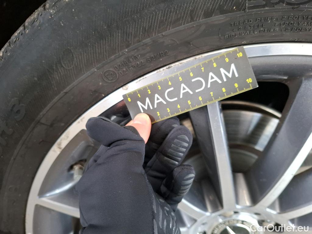  Mercedes  G-Klasee MERCEDES-BENZ GLE / 2020 / 5P / SUV GLE 350 de 4MATIC AMG Line #31