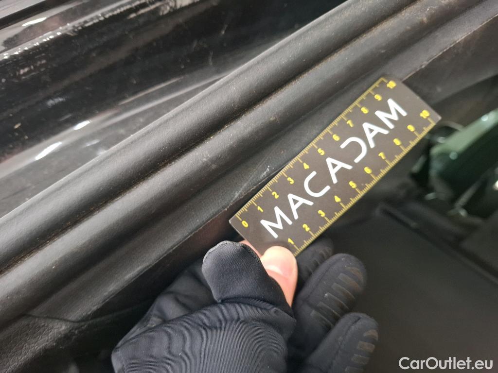  Mercedes  G-Klasee MERCEDES-BENZ GLE / 2020 / 5P / SUV GLE 350 de 4MATIC AMG Line #48