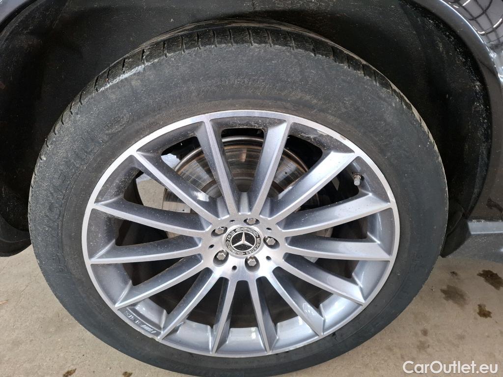  Mercedes  G-Klasee MERCEDES-BENZ GLE / 2020 / 5P / SUV GLE 350 de 4MATIC AMG Line #2