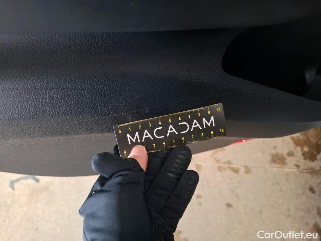  Mercedes  G-Klasee MERCEDES-BENZ GLE / 2020 / 5P / SUV GLE 350 de 4MATIC AMG Line #46