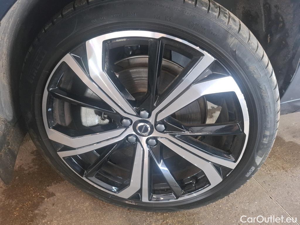  Volvo  XC60 VOLVO  / 2021 / 5P / SUV Recharge T6 350 GT 8 Ultimate Style Dark #6