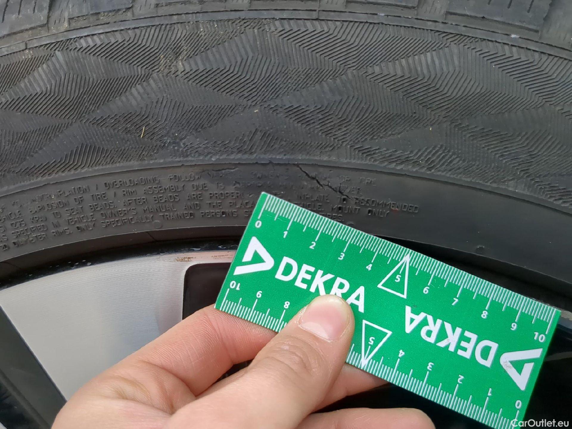  Volvo  XC90  R-Design Recharge Plug-In Hybrid AWD 2.0 T8 Twin Engine #1