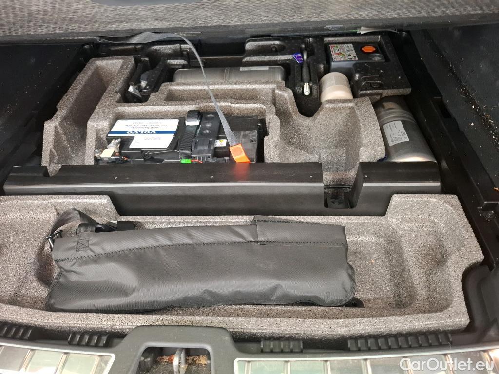  Volvo  XC60 VOLVO  / 2021 / 5P / SUV Recharge T6 350 GT 8 Ultimate Style Dark #5