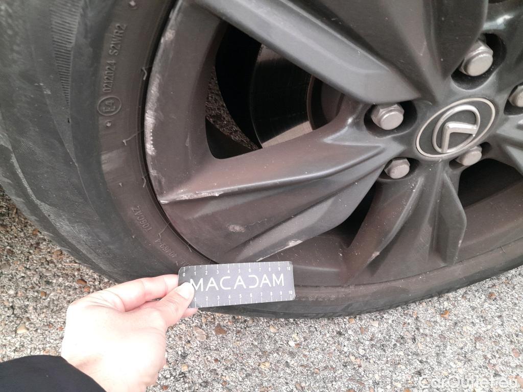  Lexus  UX LEXUS  / 2018 / 5P / todoterreno 2.0 250h Business (AC23) #32