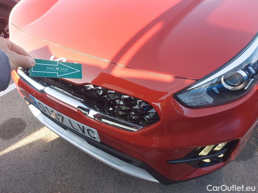  KIA  Niro KIA  / 2019 / 5P / crossover 1.6 GDi PHEV 104kW (141CV) Drive #10