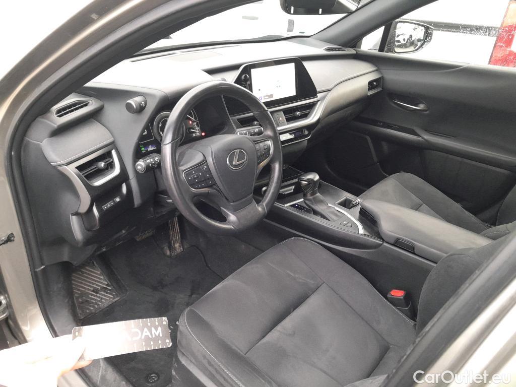  Lexus  UX LEXUS  / 2018 / 5P / todoterreno 2.0 250h Business (AC23) #46