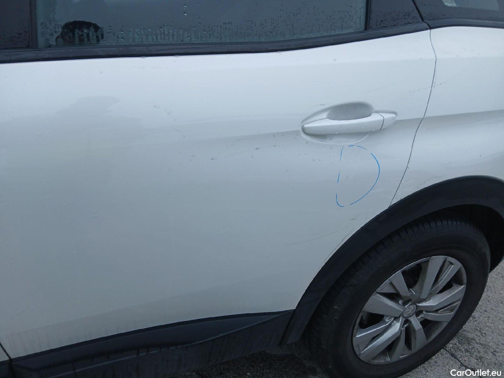  Peugeot  3008 PEUGEOT  / 2020 / 5P / todoterreno 1.2 PureTech 96KW S&S Active Pack EAT8 #24