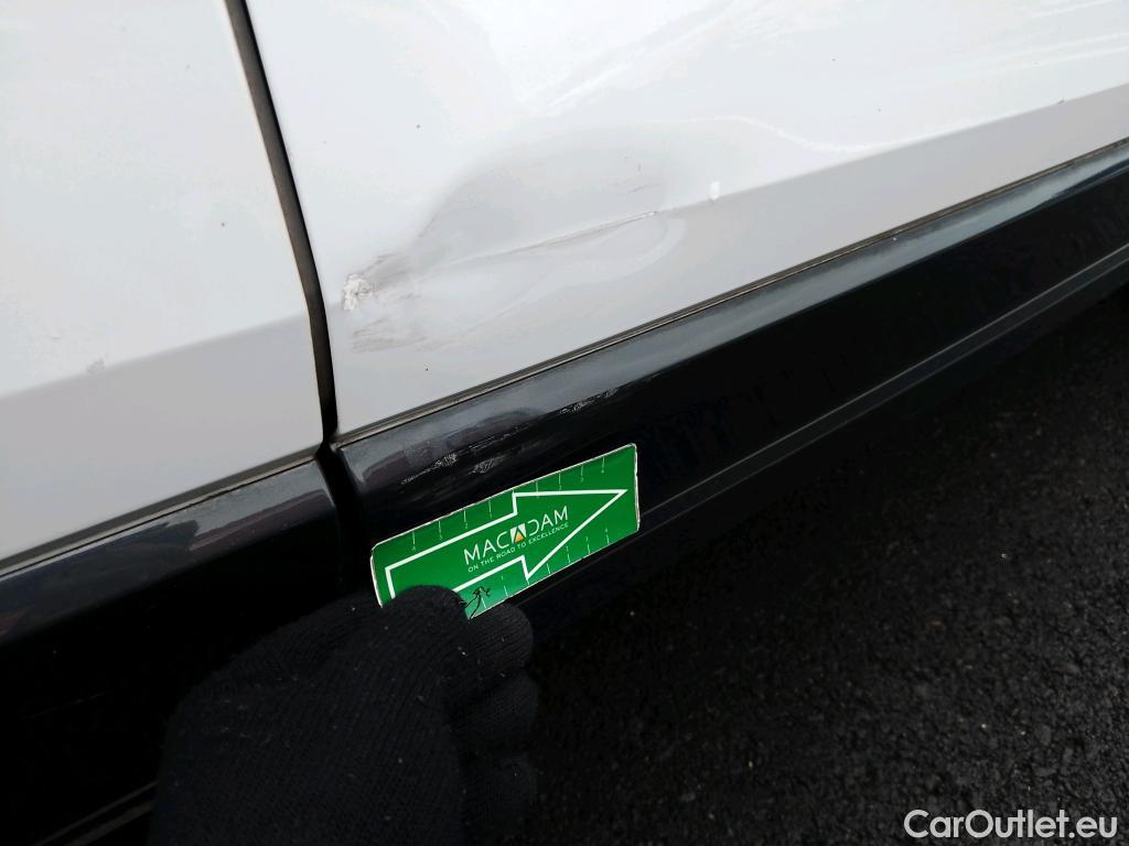  Audi  Q2 AUDI  / 2016 / 5P / todoterreno Design 30 TFSI 85kW (116CV) #22