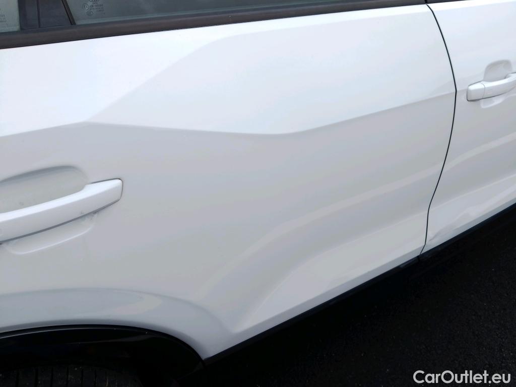  Audi  Q2 AUDI  / 2016 / 5P / todoterreno Design 30 TFSI 85kW (116CV) #3